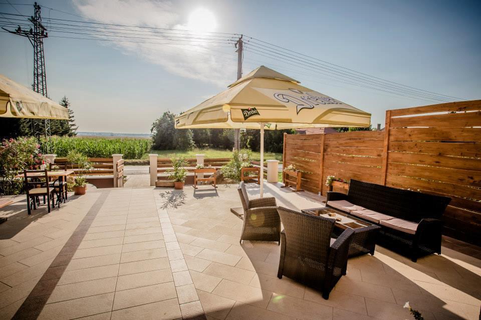 Vulcano Vendeghaz Hotel Mesteri Zewnętrze zdjęcie