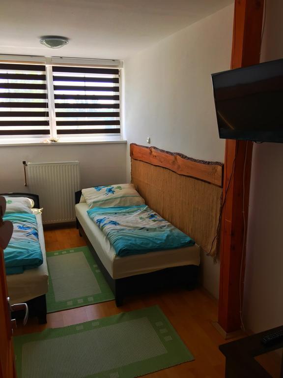 Vulcano Vendeghaz Hotel Mesteri Zewnętrze zdjęcie
