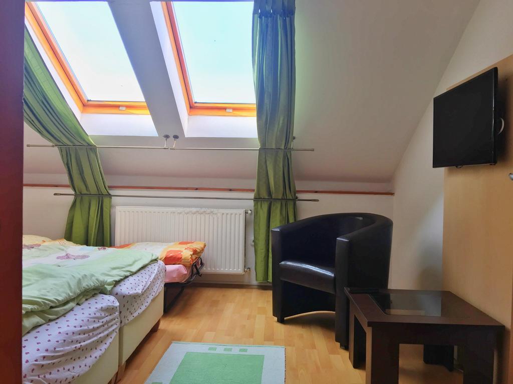 Vulcano Vendeghaz Hotel Mesteri Zewnętrze zdjęcie